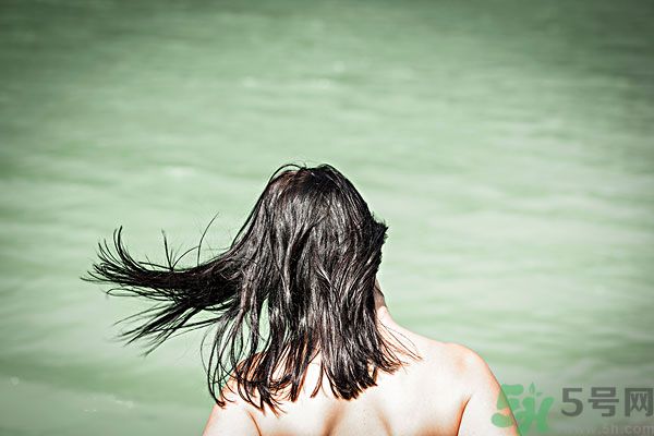 洗澡怎么洗的干凈？洗澡怎么洗后背？