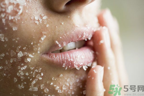 洗澡的時候可以敷面膜嗎？敷面膜和洗澡的順序