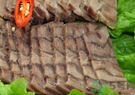 吃牛肉能喝豆?jié){嗎?牛肉可以和豆?jié){一起吃嗎?