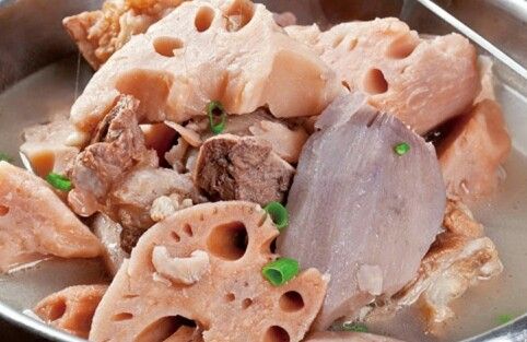 蓮藕排骨湯怎么做不黑?蓮藕排骨湯怎么做才香 蓮藕排骨湯怎么做不黑?蓮藕排骨湯怎么做才香