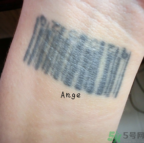 sofina蘇菲娜隔離霜日版和臺(tái)版區(qū)別 適合年齡 sofina蘇菲娜隔離霜日版和臺(tái)版區(qū)別 適合年齡