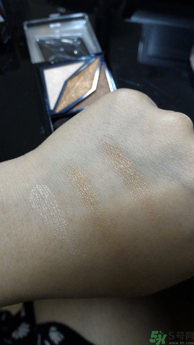 凱婷KATE擴(kuò)型深邃眼影盒怎么樣？好用嗎？