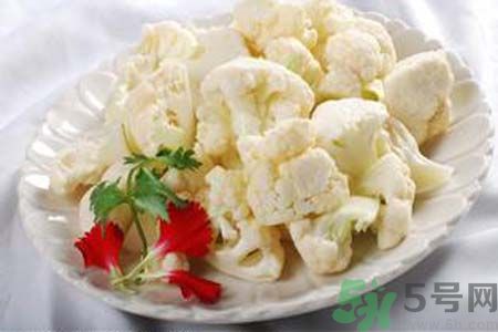 花菜發(fā)霉了可以吃嗎？吃了發(fā)霉的花菜會(huì)怎樣？