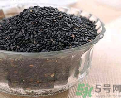 黑芝麻會(huì)掉色嗎?黑芝麻掉色正常嗎 黑芝麻會(huì)掉色嗎?黑芝麻掉色正常嗎