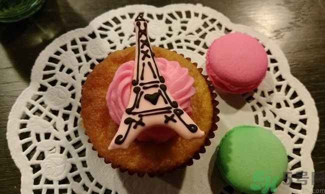 巴黎歐萊雅奇煥光采水光空氣輕墊腮紅使用方法 保質(zhì)期多久 巴黎歐萊雅奇煥光采水光空氣輕墊腮紅使用方法 保質(zhì)期多久