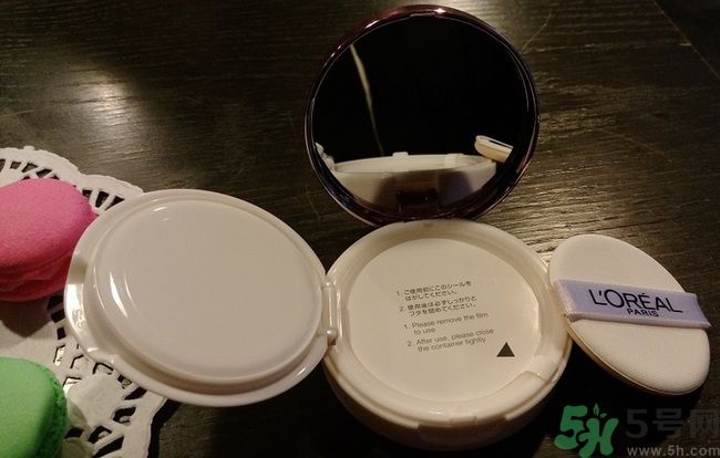 巴黎歐萊雅奇煥光采水光空氣輕墊腮紅使用方法 保質(zhì)期多久 巴黎歐萊雅奇煥光采水光空氣輕墊腮紅使用方法 保質(zhì)期多久