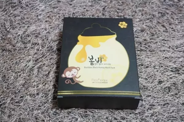 春雨黑盧卡面膜臉正在過(guò)敏可以用嗎？臉上過(guò)敏能用春雨黑盧卡面膜嗎