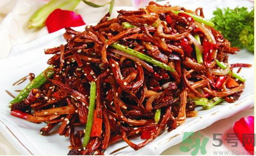 產(chǎn)婦能不能吃茶樹菇?產(chǎn)婦吃茶樹菇會(huì)回奶嗎 產(chǎn)婦能不能吃茶樹菇?產(chǎn)婦吃茶樹菇會(huì)回奶嗎