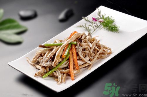 產(chǎn)婦能不能吃茶樹菇?產(chǎn)婦吃茶樹菇會(huì)回奶嗎 產(chǎn)婦能不能吃茶樹菇?產(chǎn)婦吃茶樹菇會(huì)回奶嗎