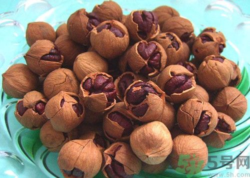 核桃發(fā)苦是怎么回事?核桃發(fā)苦還能吃嗎 核桃發(fā)苦是怎么回事?核桃發(fā)苦還能吃嗎