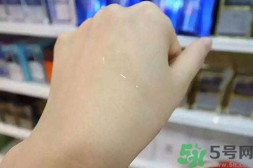 AHC神仙水效果怎么樣？AHC神仙水怎么用？