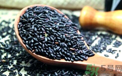 芝麻能治便秘嗎?便秘吃芝麻有用嗎 芝麻能治便秘嗎?便秘吃芝麻有用嗎