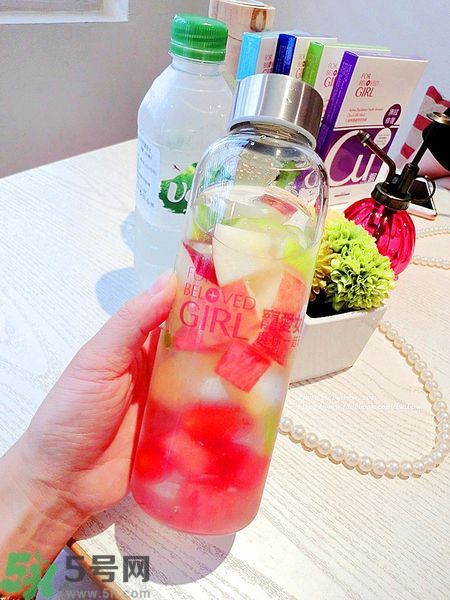 寵愛之名寵愛女孩面膜怎么樣？寵愛女孩礦物云絲面膜好用嗎？