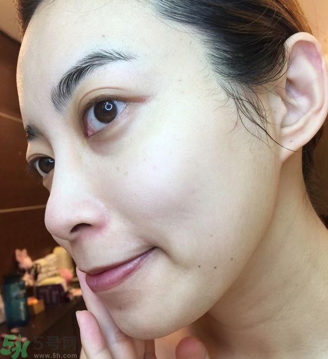 寵愛(ài)之名寵愛(ài)女孩礦物云絲面膜真假鑒別圖