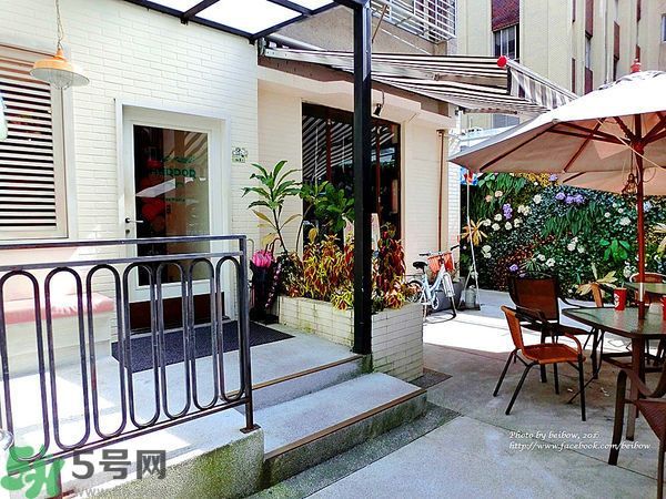 寵愛之名寵愛女孩面膜怎么樣？寵愛女孩礦物云絲面膜好用嗎？