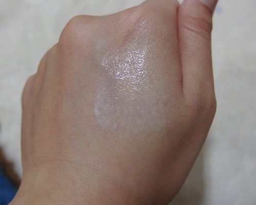 美寶蓮夢幻奇跡控油透潤持妝乳怎么樣？好用嗎？