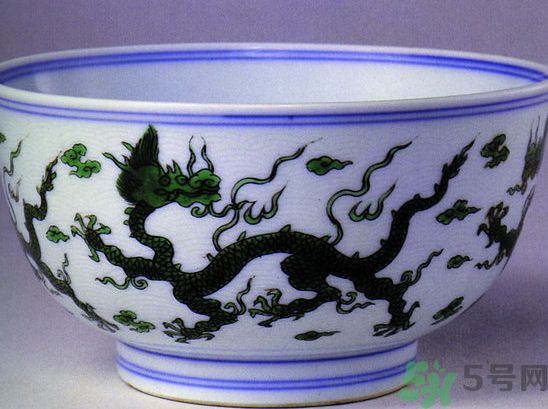 微波爐里可以放瓷碗嗎?微波爐里能放瓷碗加熱嗎? 微波爐里可以放瓷碗嗎?微波爐里能放瓷碗加熱嗎?