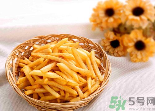 薯條沒炸熟可以吃嗎?薯條沒炸熟吃了會怎么樣 薯條沒炸熟可以吃嗎?薯條沒炸熟吃了會怎么樣