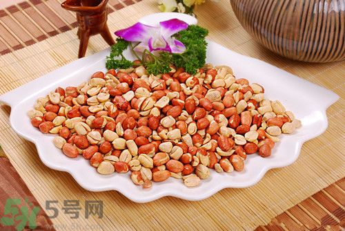 花生沒(méi)炒熟怎么辦?花生沒(méi)炒熟能吃嗎 花生沒(méi)炒熟怎么辦?花生沒(méi)炒熟能吃嗎