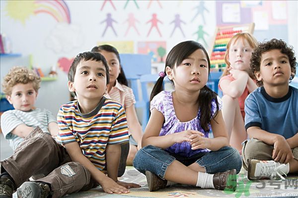 我不想去補(bǔ)習(xí)班怎么辦？用什么借口說(shuō)服媽媽能不去補(bǔ)課？