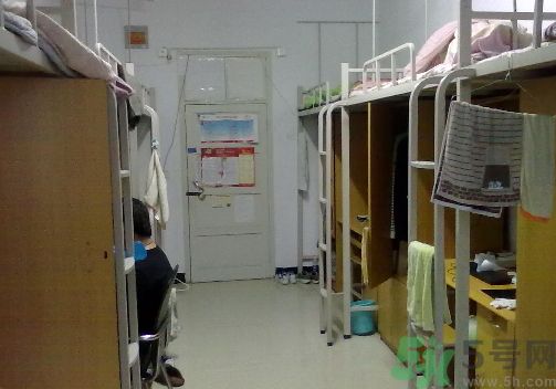 夏天寢室太熱怎么辦?夏天宿舍太熱怎么降溫? 夏天寢室太熱怎么辦?夏天宿舍太熱怎么降溫?