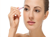 眉筆和眉粉哪個(gè)好用？眉筆和眉粉有什么區(qū)別？