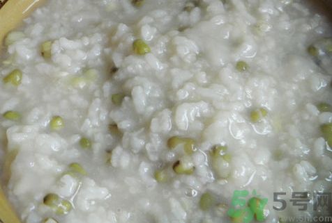 吃綠豆稀飯有什么好處?綠豆稀飯的功效與作用 吃綠豆稀飯有什么好處?綠豆稀飯的功效與作用