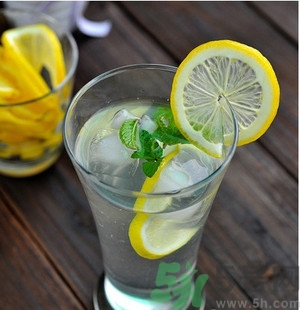 女生可以喝什么茶排毒養(yǎng)顏？女生喝什么茶可以美容？