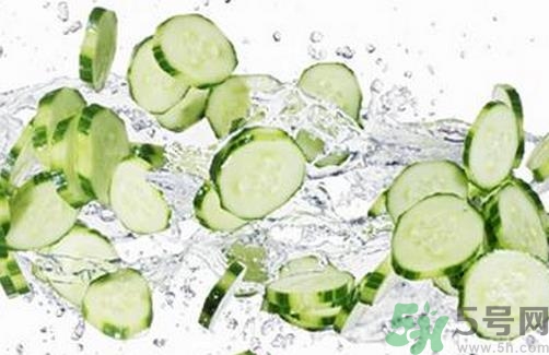 如何在家自制補水面膜？自制的面膜好用嗎？