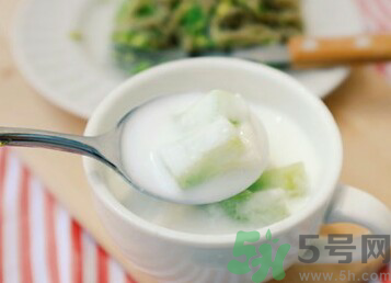 火龍果和酸奶能一起吃嗎？火龍果和酸奶混合吃有什么作用？