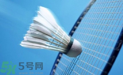 打羽毛球能減肥嗎？打羽毛球能瘦哪里？