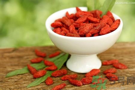 如何控油？如何控油祛痘？