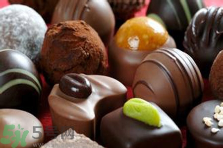 巧克力囊腫可以喝蜂蜜嗎？巧克力囊腫喝蜂蜜會(huì)惡化嗎？