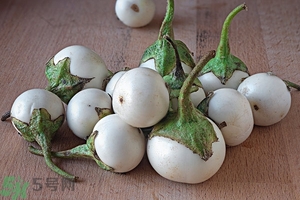 白茄子能治雀斑嗎？白茄子可以祛斑嗎？