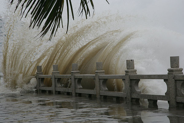發(fā)洪水怎么辦？發(fā)洪水時怎么自救？