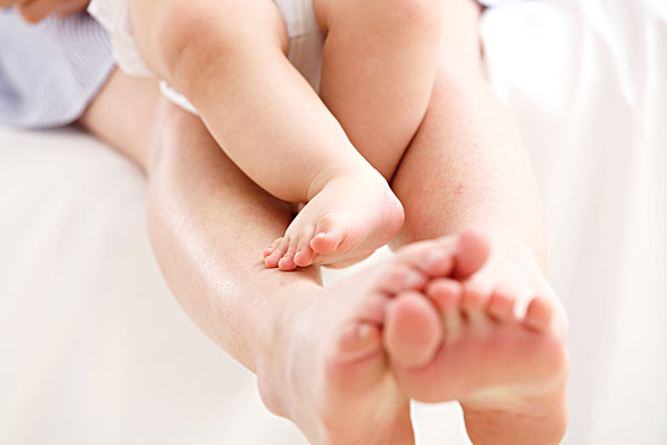 寶寶腳脫皮怎么辦？寶寶腳脫皮如何治療？