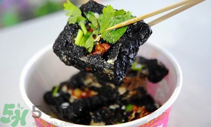 孕婦可以吃臭豆腐嗎?孕婦吃臭豆腐對(duì)胎兒有影響嗎 孕婦可以吃臭豆腐嗎?孕婦吃臭豆腐對(duì)胎兒有影響嗎