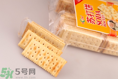 蘇打餅干孕婦能吃嗎?孕婦吃蘇打餅干有什么好處 蘇打餅干孕婦能吃嗎?孕婦吃蘇打餅干有什么好處