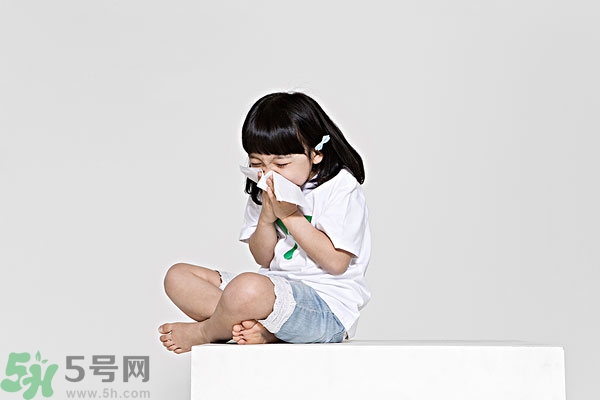 打噴嚏真的是有人在想你嗎？打噴嚏是有人罵你嗎？