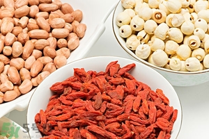 吃蓮子有什么好處和壞處？吃蓮子要去心嗎？