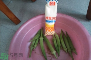 夏天秋葵怎么做好吃？秋葵在夏天怎么做？