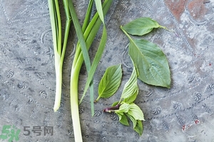 隔夜的韭菜能吃嗎？韭菜炒熟后第二天能吃嗎？