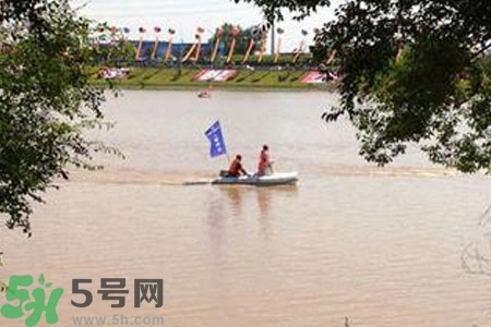 游泳喝到污水了怎么辦？游泳喝到臟水了會(huì)怎樣？