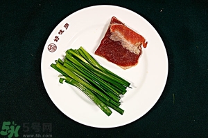 隔夜的韭菜能吃嗎？韭菜炒熟后第二天能吃嗎？