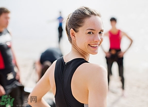 浮潛是什么意思？深潛和浮潛有什么區(qū)別？?