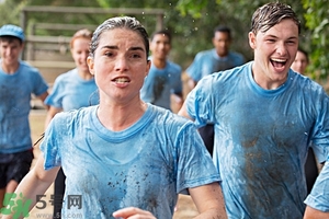 第一次來月經(jīng)能游泳嗎？經(jīng)期不適怎么緩解？