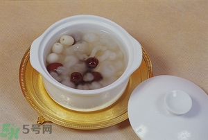 蓮子心能治失眠嗎？喝蓮心茶可以治療失眠嗎？