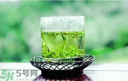 喝蓮子心能減肥嗎？蓮子心泡茶喝能減肥嗎？