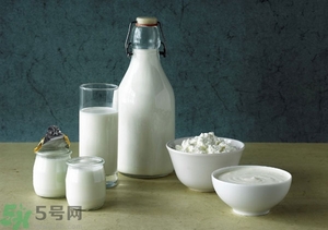 酸奶一天喝多少合適？一天喝多少酸奶最好？