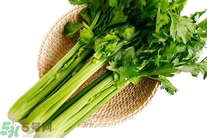 芹菜和魚(yú)肉能一起吃嗎?芹菜和魚(yú)肉一起吃會(huì)怎么樣 芹菜和魚(yú)肉能一起吃嗎?芹菜和魚(yú)肉一起吃會(huì)怎么樣